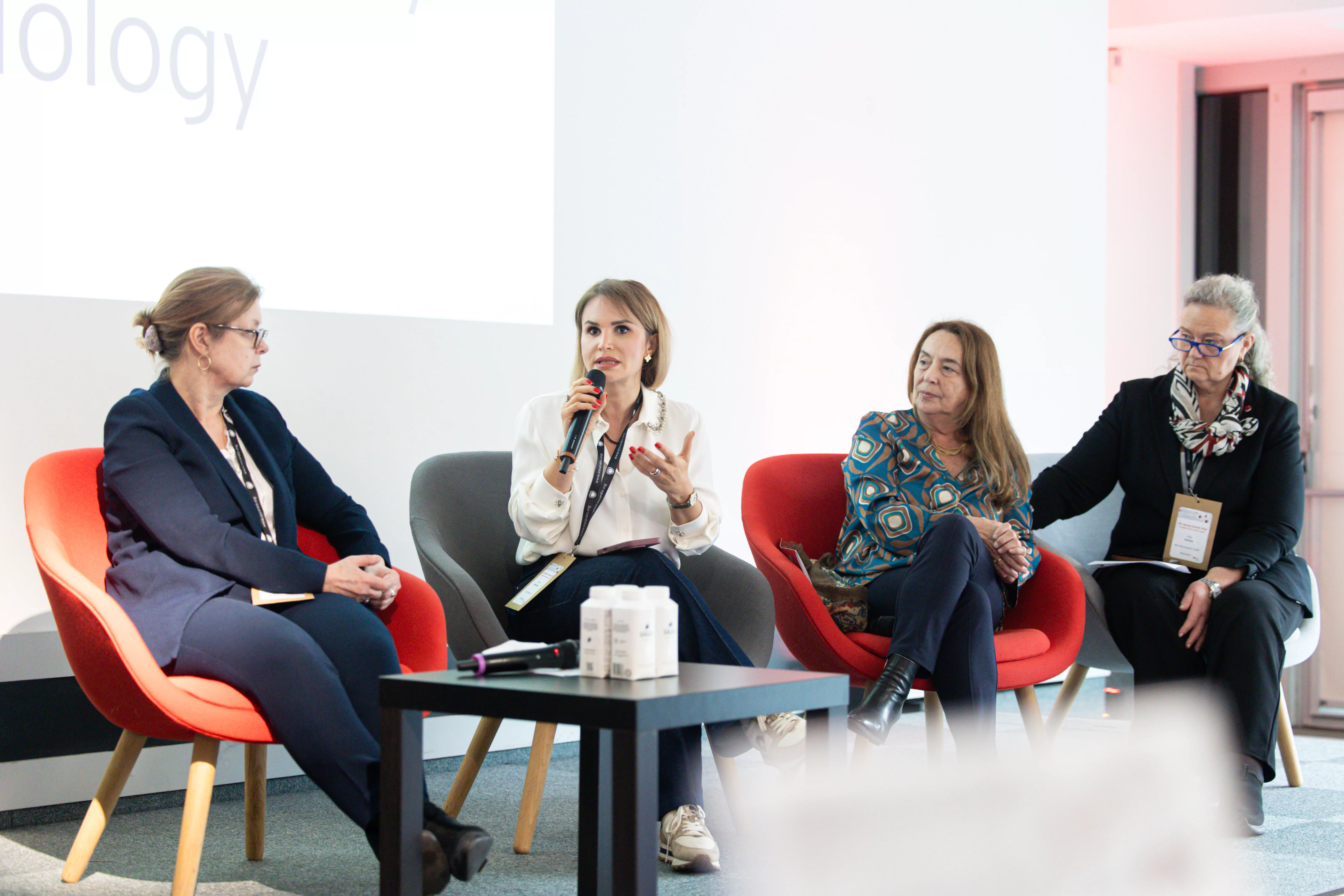 Women at spring summit